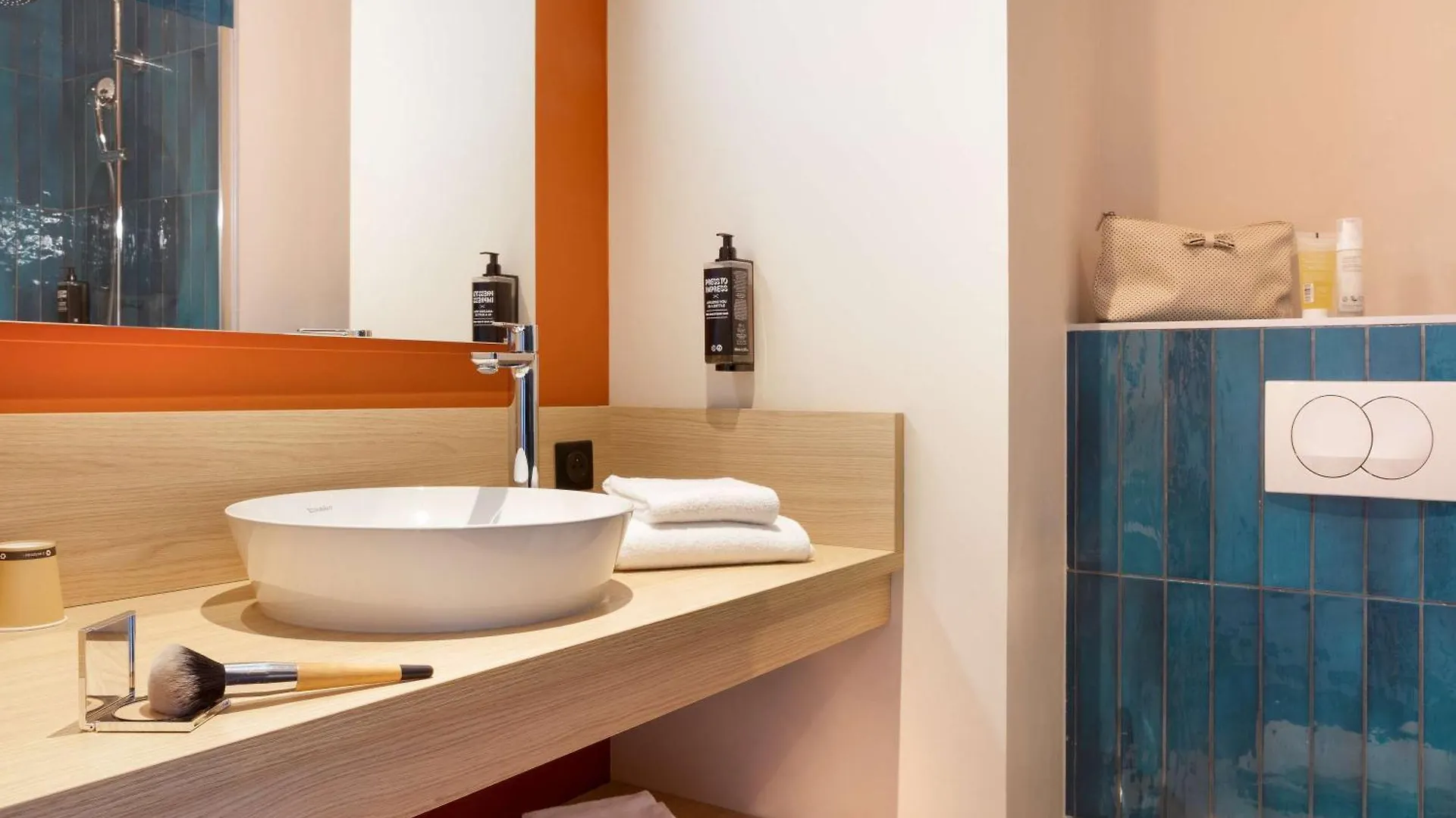 Hôtel Ibis Styles Miramas 3*,  France